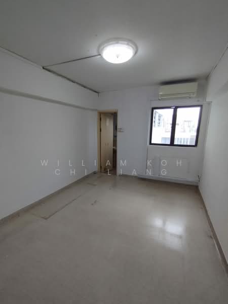 2 Haig Road, 2 Haig Road, 3 Bedrooms, 990 sqft, HDB Flat For Sale, by William Koh Chi Liang, 500170205 - Master Bedroom - PropertyGuru.com.sg