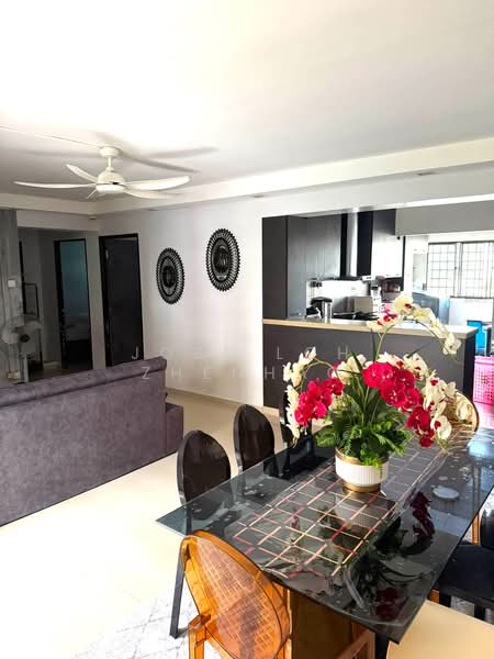 364 Tampines Street 34, 364 Tampines Street 34, 3 Bedrooms, 1,076 sqft, HDB Flat For Sale, by Jose Loh Zhenhao, 500170212 - Living Room - PropertyGuru.com.sg