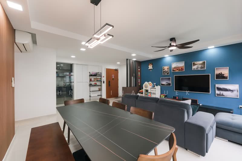 546A Segar Road, 546A Segar Road, 3 Bedrooms, 1,205 sqft, HDB Flat For Sale, by Christina Quek, 500170214 - Living Room - PropertyGuru.com.sg