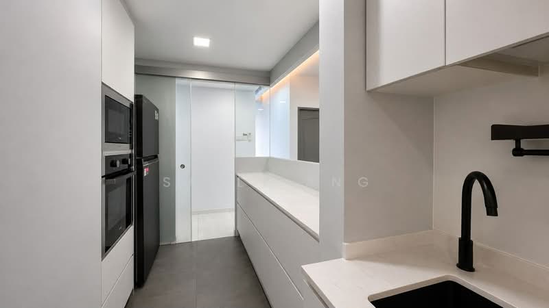 The Centris, 65 Jurong West Central 3, 4 Bedrooms, 1,270 sqft, Apartment For Sale, by Sally Ang, 500170226 - Kitchen - PropertyGuru.com.sg