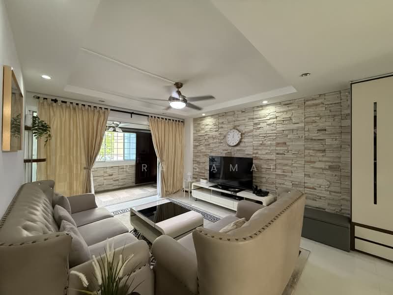 231 Yishun Street 21, 231 Yishun Street 21, 3 Bedrooms, 1,356 sqft, HDB Flat For Sale, by Erra Samat, 500170227 - Living Room - PropertyGuru.com.sg