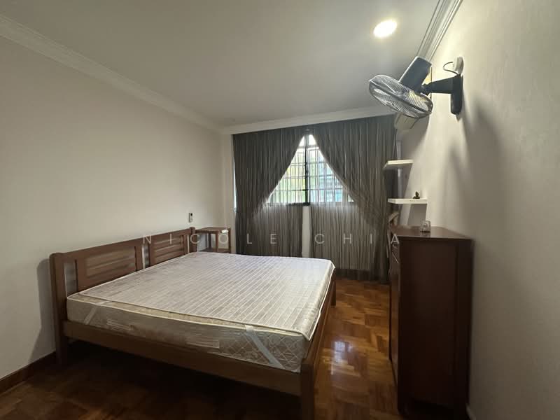 Phillips Avenue, Phillips Ave , Rosyth Road, Kovan, 6 Bedrooms, 4,000 sqft, Corner Terrace For Sale, by Nicole Chia, 500170231 - Bedroom - PropertyGuru.com.sg