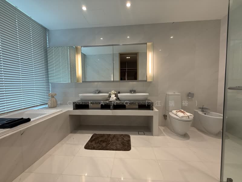 The Residences at W Sentosa Cove, 1 Ocean Way, 4 Bedrooms, 3,972 sqft, Condominium For Sale, by Eric KANG (江瑞裕), 500170233 - Bathroom - PropertyGuru.com.sg