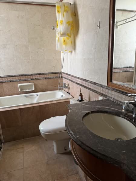 The Bayshore, 22 Bayshore Road, Room Rental, 150 sqft, Condominium For Rent, by Winfred Quek, 500170240 - Bathroom - PropertyGuru.com.sg