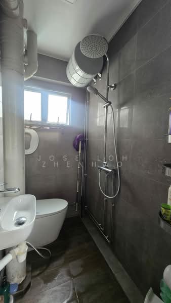 275 Bangkit Road, 275 Bangkit Road, 3 Bedrooms, 904 sqft, HDB Flat For Sale, by Jose Loh Zhenhao, 500170245 - Bathroom - PropertyGuru.com.sg