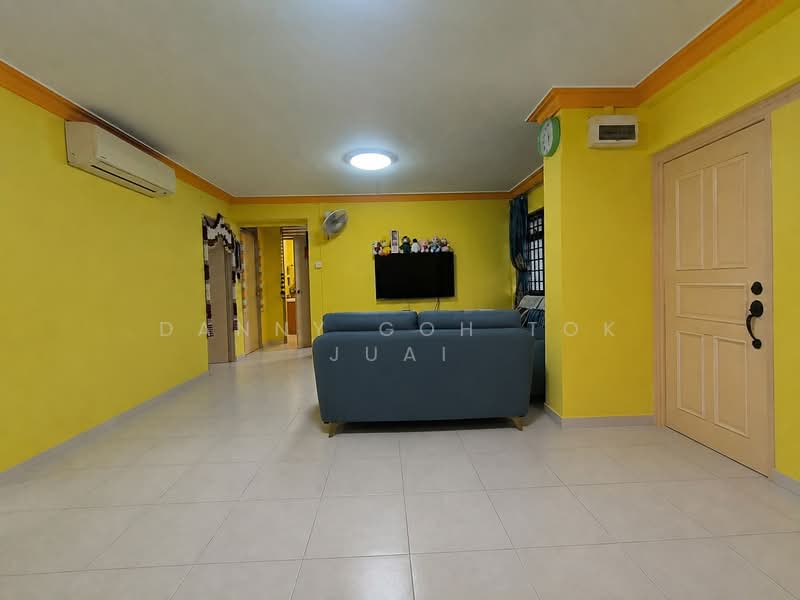 626 Choa Chu Kang Street 62, 626 Choa Chu Kang Street 62, 3 Bedrooms, 1,076 sqft, HDB Flat For Sale, by Danny Goh Tok Juai, 500170253 - Living Room - PropertyGuru.com.sg