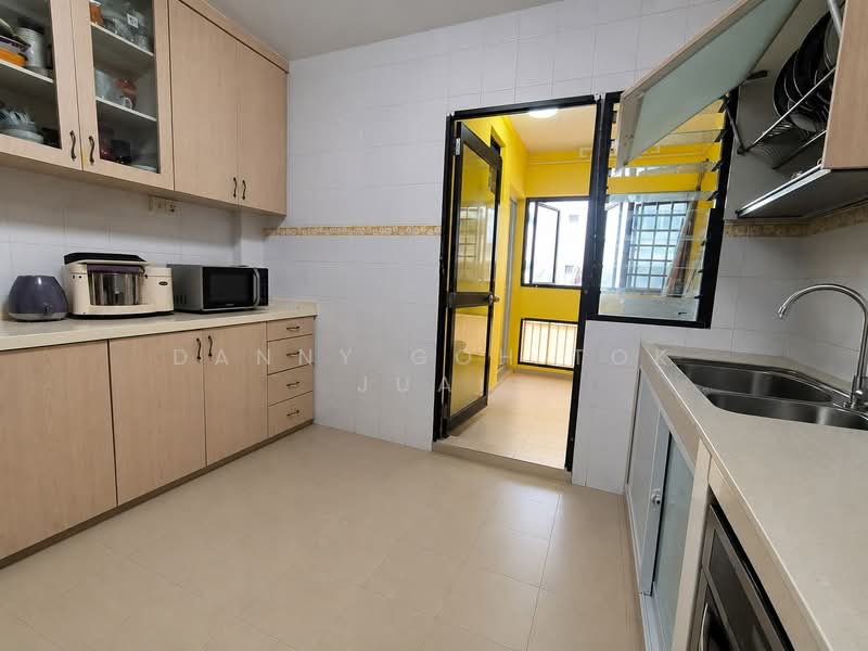 626 Choa Chu Kang Street 62, 626 Choa Chu Kang Street 62, 3 Bedrooms, 1,076 sqft, HDB Flat For Sale, by Danny Goh Tok Juai, 500170253 - Kitchen - PropertyGuru.com.sg
