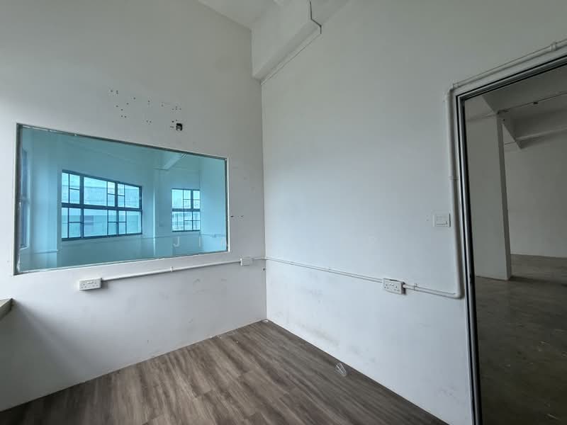 Northland Industrial Building, 3 Woodlands Industrial Park E1, 1,615 sqft, Factory / Workshop (B2) For Rent, by Jia En Or, 500170255 - Interior - CommercialGuru.com.sg