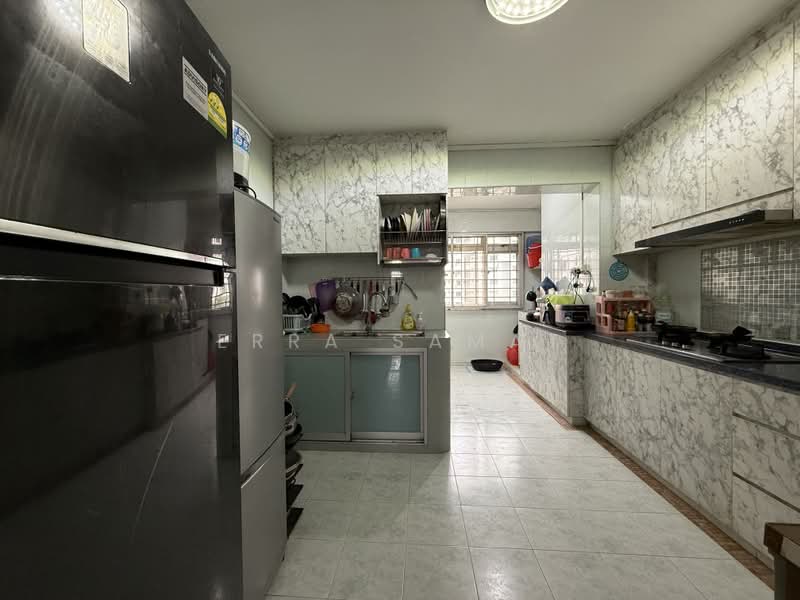 941 Jurong West Street 91, 941 Jurong West Street 91, 3 Bedrooms, 1,216 sqft, HDB Flat For Sale, by Erra Samat, 500170259 - Kitchen - PropertyGuru.com.sg