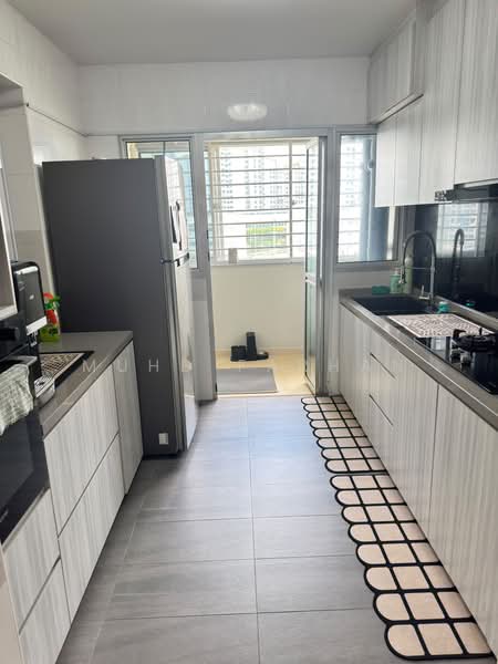 408C Northshore Drive, 408C Northshore Drive, 3 Bedrooms, 1,011 sqft, HDB Flat For Sale, by Muhd Farhan, 500170264 - Kitchen - PropertyGuru.com.sg