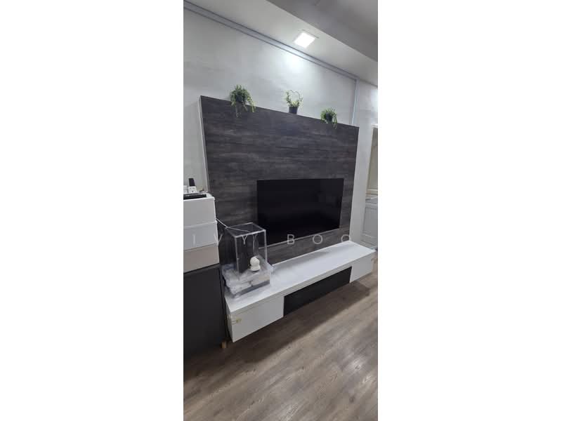 164 Bukit Batok Street 11, 164 Bukit Batok Street 11, 2 Bedrooms, 785 sqft, HDB Flat For Sale, by Ivy Boo, 500170265 - Living Room - PropertyGuru.com.sg