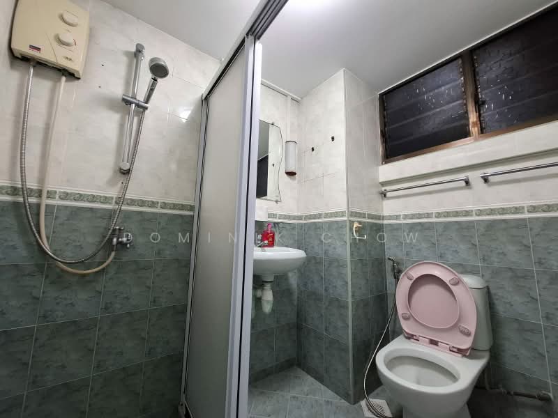 Ivory Heights, Jurong East Street 13, Room Rental, 250 sqft, Condominium For Rent, by Dominik Chow, 500170297 - Bathroom - PropertyGuru.com.sg