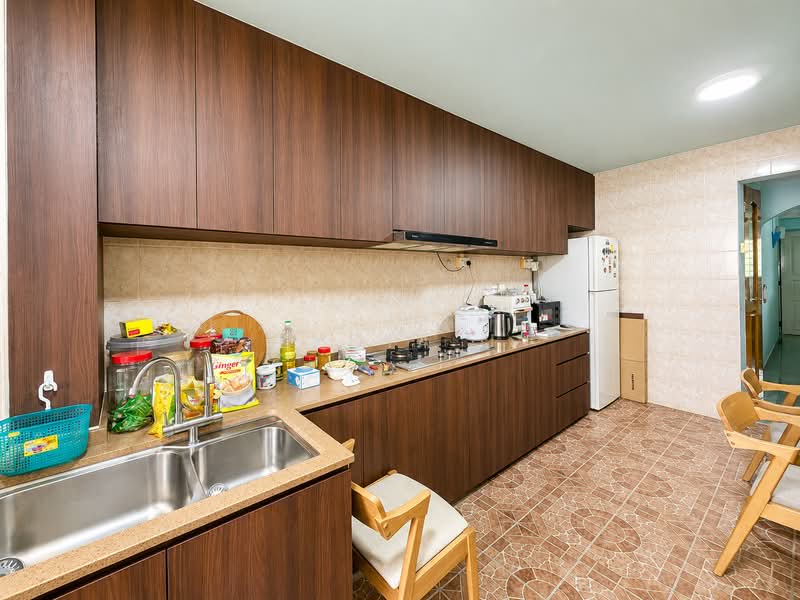 309 Serangoon Avenue 2, 309 Serangoon Avenue 2, 3 Bedrooms, 979 sqft, HDB Flat For Sale, by Lydia J, 500170301 - Kitchen - PropertyGuru.com.sg