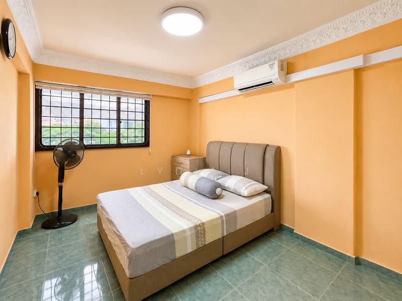 309 Serangoon Avenue 2, 309 Serangoon Avenue 2, 3 Bedrooms, 979 sqft, HDB Flat For Sale, by Lydia J, 500170301 - Bedroom - PropertyGuru.com.sg