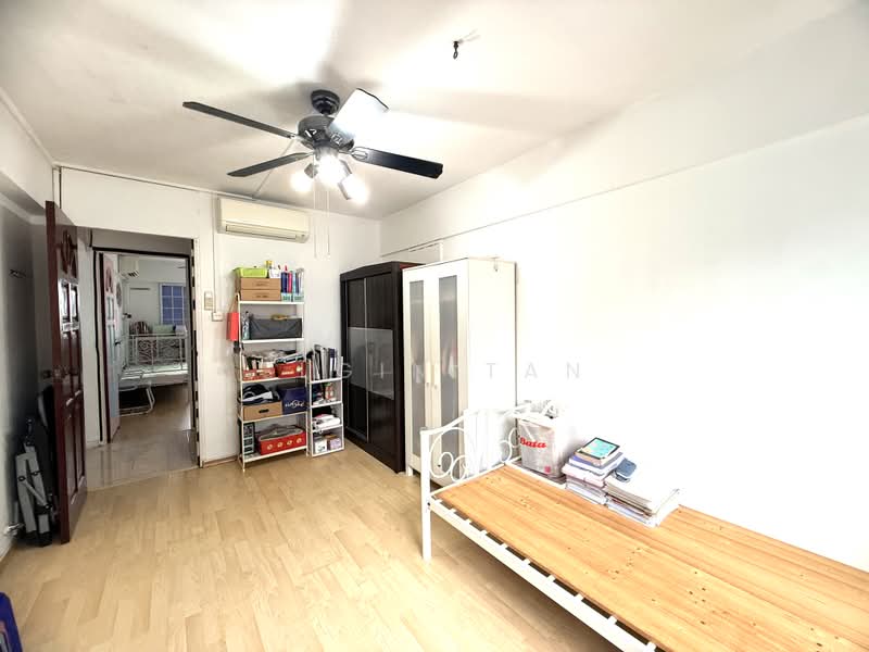 427 Yishun Avenue 11, 427 Yishun Avenue 11, 3 Bedrooms, 1,119 sqft, HDB Flat For Sale, by Elgin Tan, 500170306 - Bedroom - PropertyGuru.com.sg