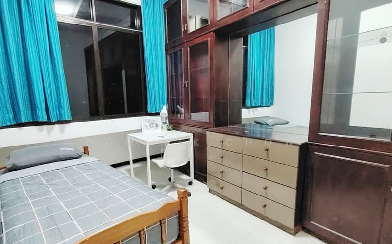 Lakepoint Condo, 2 Lakepoint Drive, Room Rental, 250 sqft, Condominium For Rent, by Dominik Chow, 500170308 - Bedroom - PropertyGuru.com.sg