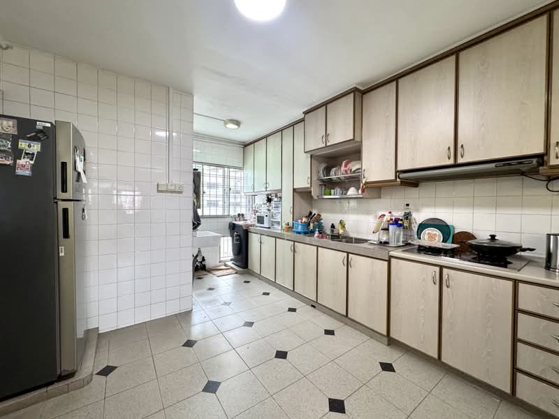 773 Pasir Ris Street 71, 773 Pasir Ris Street 71, 3 Bedrooms, 1,130 sqft, HDB Flat For Sale, by Jolene Lim, 500170325 - Kitchen - PropertyGuru.com.sg
