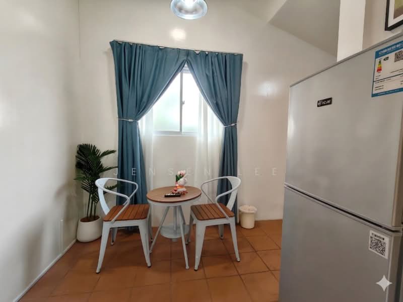 Huge Studio with private bath, washer and cooker, Westwood Crescent | Westwood Drive | Westwood Walk | Westwood Ave | Westwood Terrace, Room Rental, 180 sqft, Corner Terrace For Rent, by Jensen Lee, 500170383 - PropertyGuru.com.sg