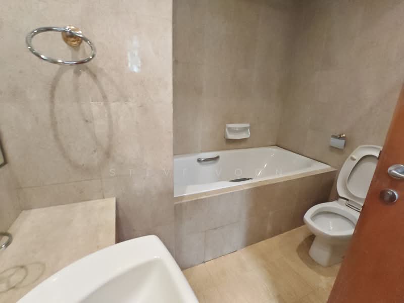 Avalon, 23 Anderson Road, Room Rental, 180 sqft, Condominium For Rent, by Steve Voon, 500170388 - Bathroom - PropertyGuru.com.sg
