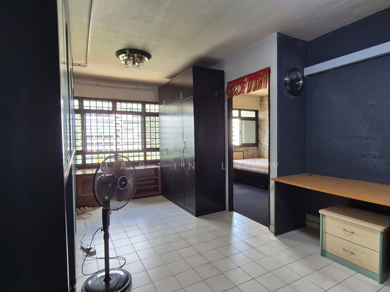 366 Clementi Avenue 2, 366 Clementi Avenue 2, 2 Bedrooms, 656 sqft, HDB Flat For Sale, by Martin Liew, 500170401 - PropertyGuru.com.sg
