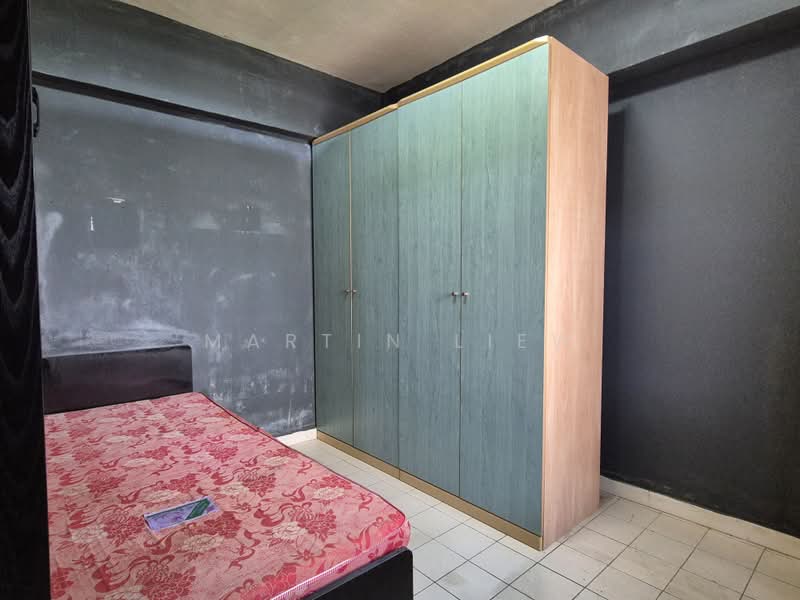 366 Clementi Avenue 2, 366 Clementi Avenue 2, 2 Bedrooms, 656 sqft, HDB Flat For Sale, by Martin Liew, 500170401 - Bedroom - PropertyGuru.com.sg