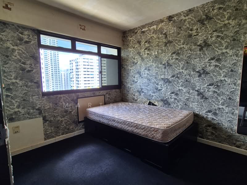 366 Clementi Avenue 2, 366 Clementi Avenue 2, 2 Bedrooms, 656 sqft, HDB Flat For Sale, by Martin Liew, 500170401 - Bedroom - PropertyGuru.com.sg