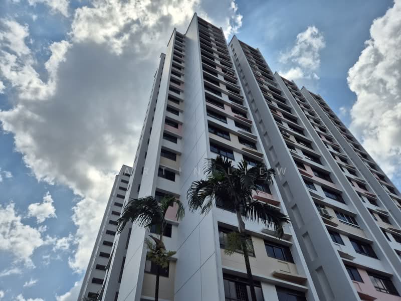 366 Clementi Avenue 2, 366 Clementi Avenue 2, 2 Bedrooms, 656 sqft, HDB Flat For Sale, by Martin Liew, 500170401 - Exterior - PropertyGuru.com.sg
