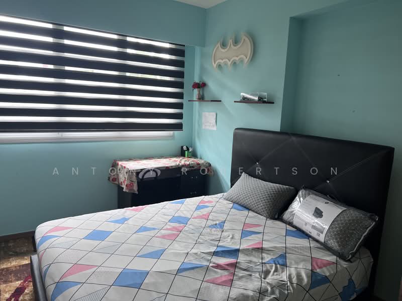 501B Yishun Street 51, 501B Yishun Street 51, 3 Bedrooms, 1,206 sqft, HDB Flat For Sale, by Antony Robertson, 500170402 - Bedroom - PropertyGuru.com.sg
