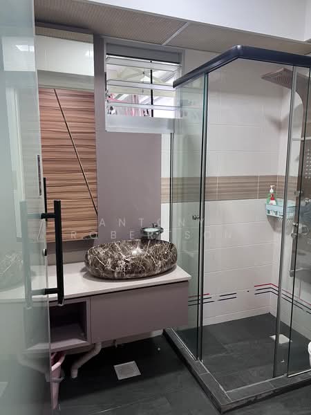 501B Yishun Street 51, 501B Yishun Street 51, 3 Bedrooms, 1,206 sqft, HDB Flat For Sale, by Antony Robertson, 500170402 - Bathroom - PropertyGuru.com.sg