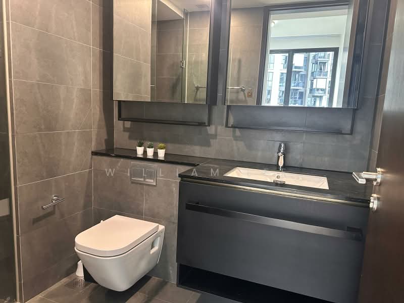 Park Colonial, 10 Woodleigh Lane, 2 Bedrooms, 678 sqft, Condominium For Rent, by William Lee, 500170407 - Bathroom - PropertyGuru.com.sg