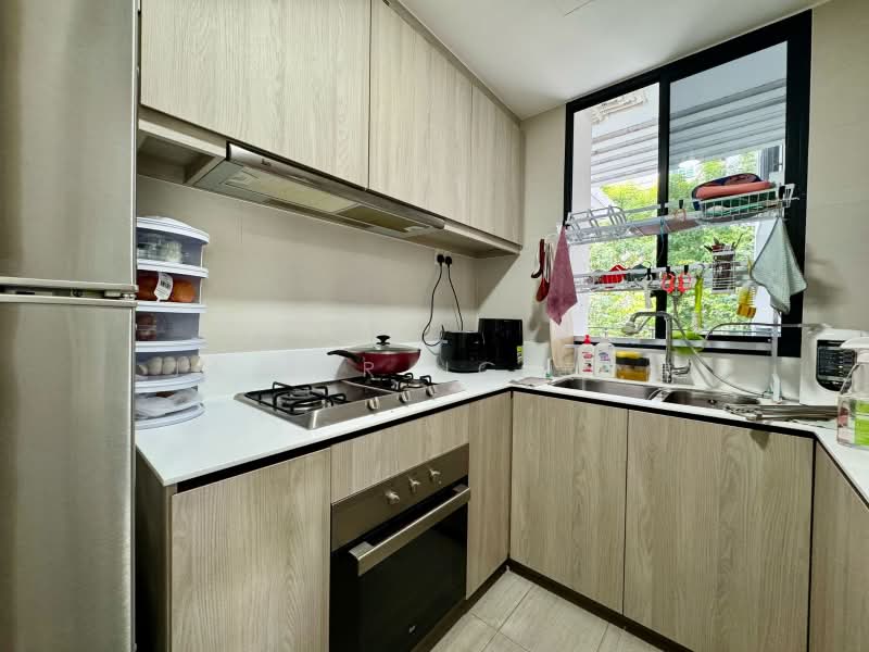 Westwood Residences EC, 188 Westwood Avenue, 4 Bedrooms, 1,238 sqft, Condominium For Rent, by Javier Ng 黄允健, 500170447 - Kitchen - PropertyGuru.com.sg
