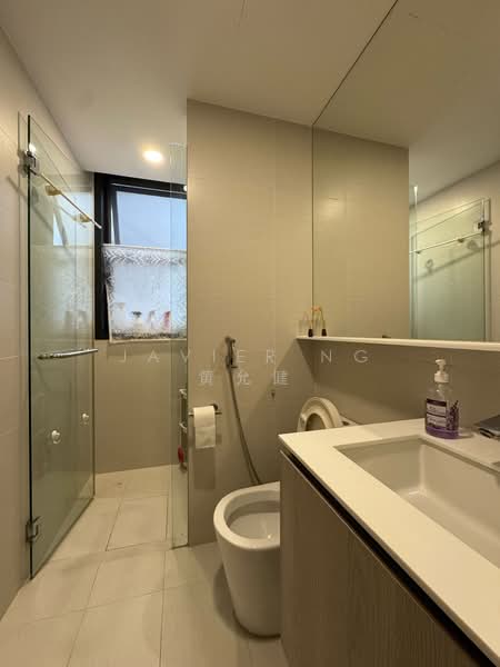 Westwood Residences EC, 188 Westwood Avenue, 4 Bedrooms, 1,238 sqft, Condominium For Rent, by Javier Ng 黄允健, 500170447 - Bathroom - PropertyGuru.com.sg