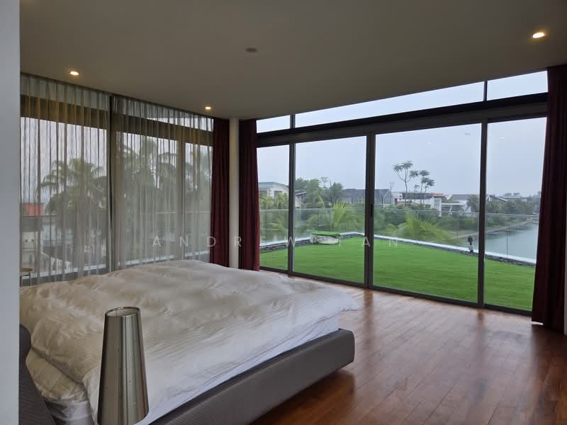 Exclusive Corner Bungalow @ Cove Way, Cove Way, 5 Bedrooms, 10,500 sqft, Bungalow House For Sale, by Andrew Tan, 500170452 - Bedroom - PropertyGuru.com.sg