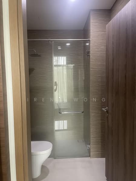 Floraville, 2 Cactus Road, 2 Bedrooms, 689 sqft, Apartment For Rent, by Irene Wong, 500170454 - Bathroom - PropertyGuru.com.sg
