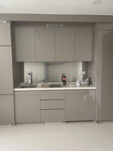 Floraville, 2 Cactus Road, 2 Bedrooms, 689 sqft, Apartment For Rent, by Irene Wong, 500170454 - Kitchen - PropertyGuru.com.sg