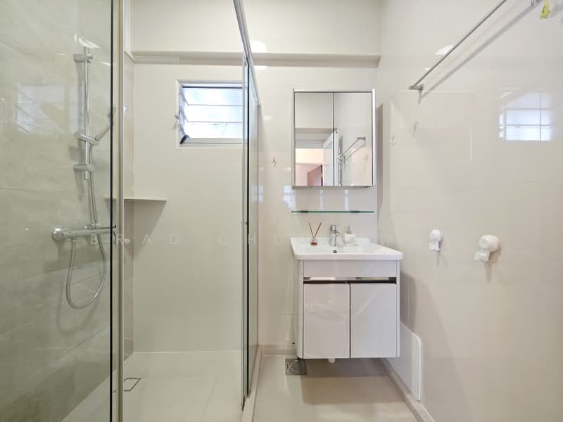 82B Circuit Road, 82B Circuit Road, 3 Bedrooms, 1,001 sqft, HDB Flat For Sale, by Brad Chung 钟定丰, 500170456 - Bathroom - PropertyGuru.com.sg