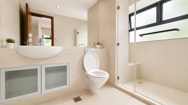 Rare Corner Semi-D For Rent | Walk To Lorong Chuan MRT | Roof Terrace, , 4 Bedrooms, 3,800 sqft, Semi-Detached House For Rent, by Jeremy Pher, 500170462 - Bathroom - PropertyGuru.com.sg