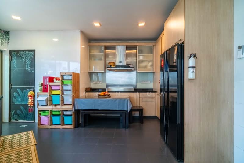 ❤️ Cheap Corner 3.5 Storey Semi-D mins to Pasir Panjang MRT, Jalan Mat Jambol, Jambol Place, Springwood Crescent, 9 Bedrooms, 5,000 sqft, Semi-Detached House For Sale, by Karen Low, 500170476 - Kitchen - PropertyGuru.com.sg