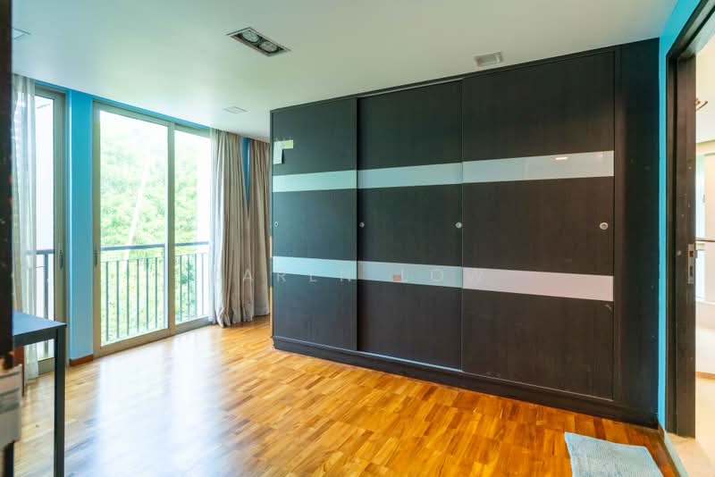 ❤️ Cheap Corner 3.5 Storey Semi-D mins to Pasir Panjang MRT, Jalan Mat Jambol, Jambol Place, Springwood Crescent, 9 Bedrooms, 5,000 sqft, Semi-Detached House For Sale, by Karen Low, 500170476 - Bedroom - PropertyGuru.com.sg