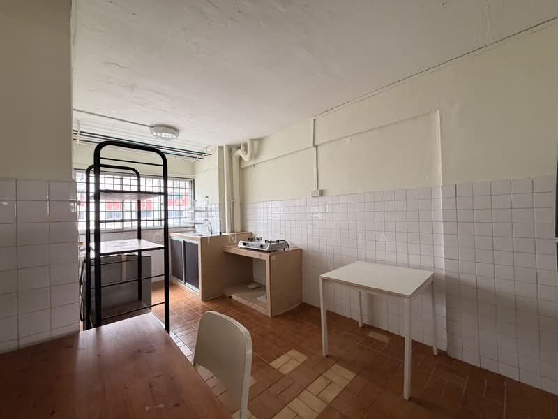 105 Potong Pasir Avenue 1, 105 Potong Pasir Avenue 1, 2 Bedrooms, 742 sqft, HDB Flat For Rent, by Ching Chia, 500170479 - Kitchen - PropertyGuru.com.sg
