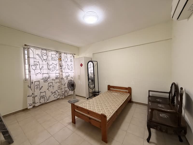 105 Potong Pasir Avenue 1, 105 Potong Pasir Avenue 1, 2 Bedrooms, 742 sqft, HDB Flat For Rent, by Ching Chia, 500170479 - Bedroom - PropertyGuru.com.sg