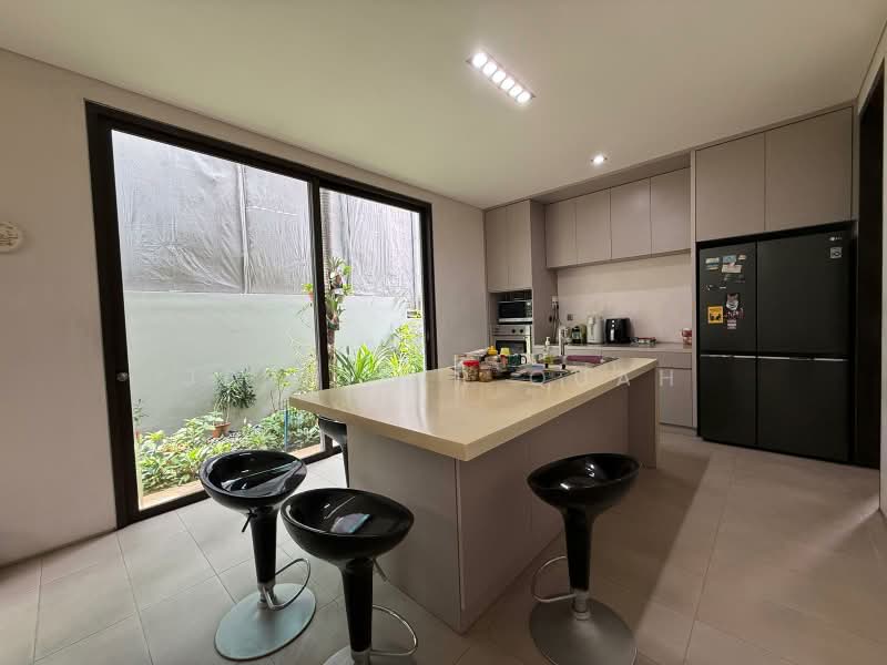 SIAN TUAN AVENUE, Sian Tuan Ave, 6 Bedrooms, 4,796 sqft, Bungalow House For Rent, by Jennifer Quah, 500170480 - Kitchen - PropertyGuru.com.sg