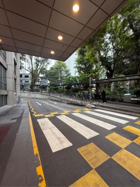 Lucky Plaza, 304 Orchard Road, 388 sqft, Mall Shop For Sale, by Jean Lim, 500170484 - CommercialGuru.com.sg