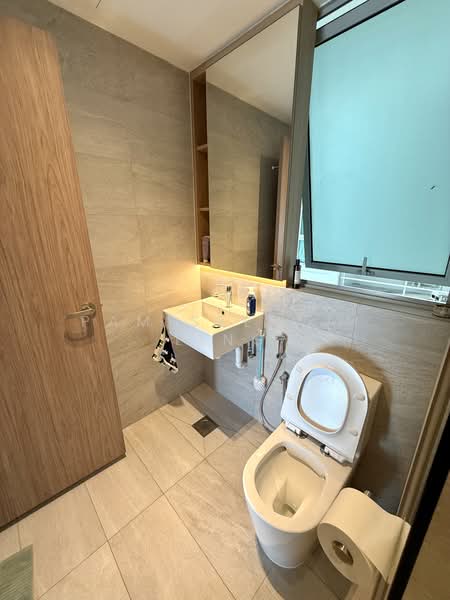 Kovan Residences, 1 Kovan Road, 3 Bedrooms, 1,270 sqft, Condominium For Rent, by Pam See Wai Ling, 500170529 - Bathroom - PropertyGuru.com.sg