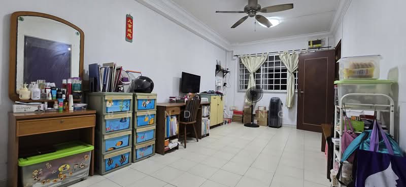 915 Jurong West Street 91, 915 Jurong West Street 91, 2 Bedrooms, 786 sqft, HDB Flat For Sale, by Brandon Ng, 500170532 - Living Room - PropertyGuru.com.sg