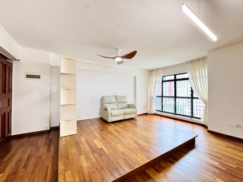 18 Dover Crescent, 18 Dover Crescent, 3 Bedrooms, 990 sqft, HDB Flat For Rent, by Michelle Yow, 500170534 - Living Room - PropertyGuru.com.sg