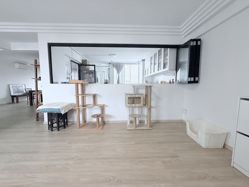 112 Simei Street 1, 112 Simei Street 1, 3 Bedrooms, 1,324 sqft, HDB Flat For Sale, by Arthur Loo, 500170554 - Living Room - PropertyGuru.com.sg