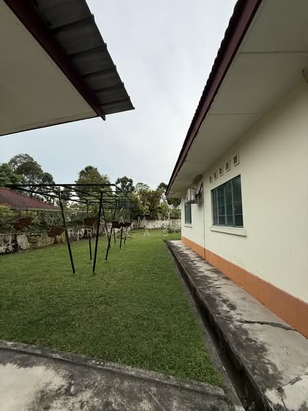 Binjai Park, , 4 Bedrooms, 4,500 sqft, Good Class Bungalow For Sale, by Samuel Prakash S/O Joseph Asirvatham, 500170563 - Exterior - PropertyGuru.com.sg