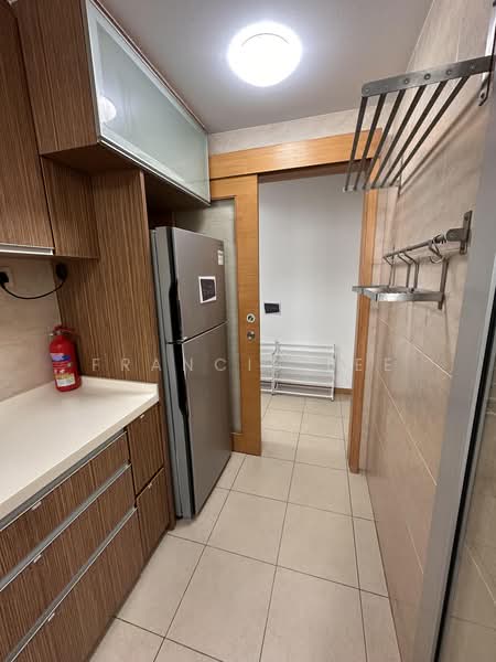 The Lakeshore, 31 Jurong West Street 41, Room Rental, 120 sqft, Condominium For Rent, by Francis Lee, 500170565 - Kitchen - PropertyGuru.com.sg