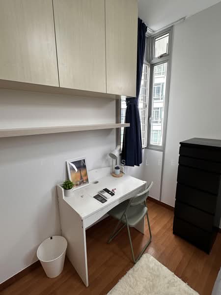 The Lakeshore, 31 Jurong West Street 41, Room Rental, 120 sqft, Condominium For Rent, by Francis Lee, 500170565 - Bedroom - PropertyGuru.com.sg
